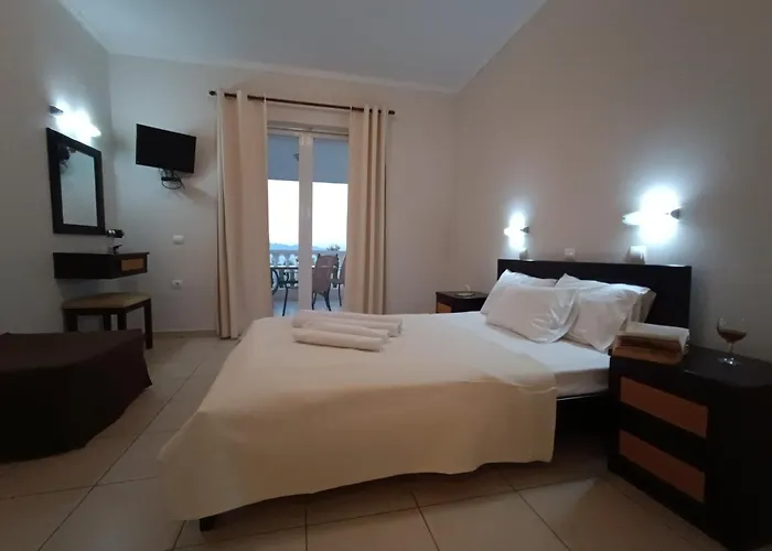 Pouliezos Koklanis Zante Apartamento *
